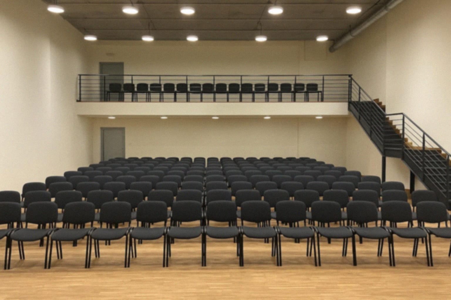 Teatr Bez Kurtyny zaprasza na komedię „Diabeł wcielony” w Luboniu