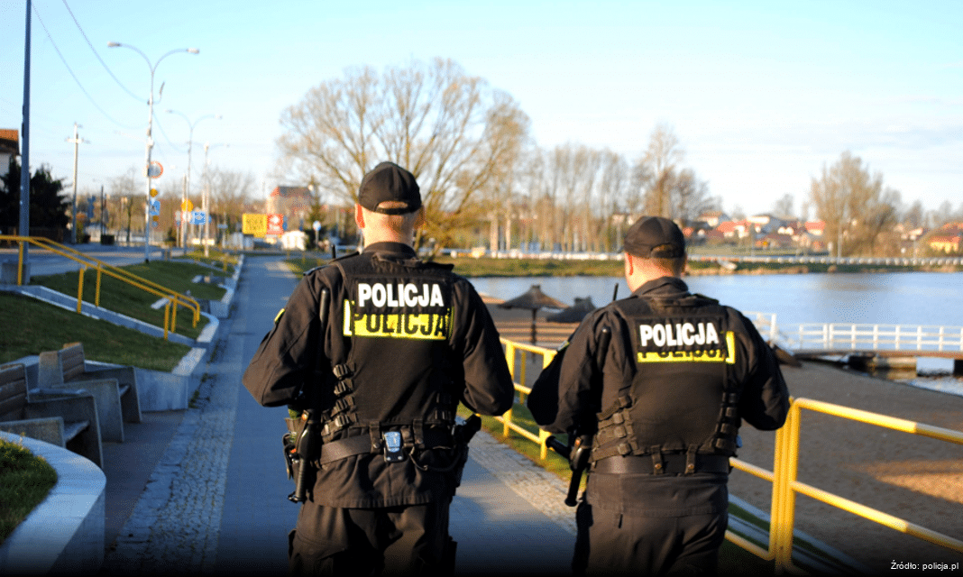 Pijany kierowca z zakazem zatrzymany na stacji benzynowej w Luboniu